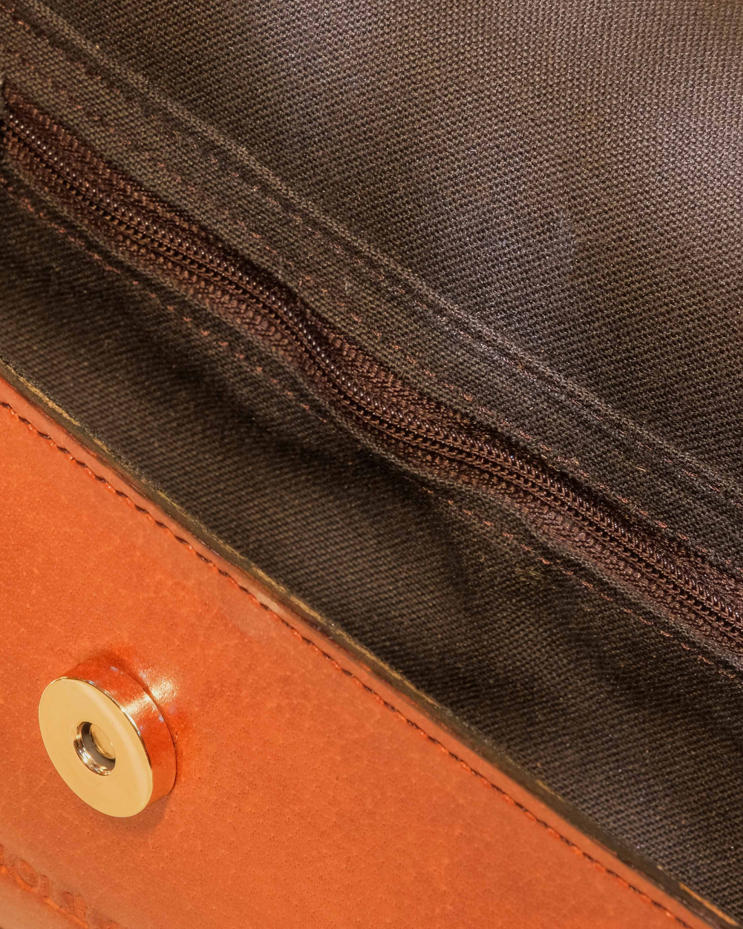 PULI Medium Crossbody