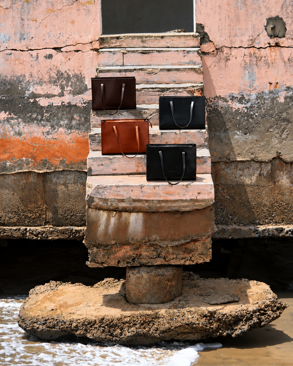 ALAM Tote